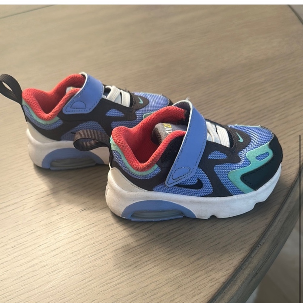 Nike Blue and Black Sneakers with Velcro Strap - Picture 4 of 4